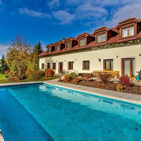 Benesovka Apartamento Vacov Exterior foto