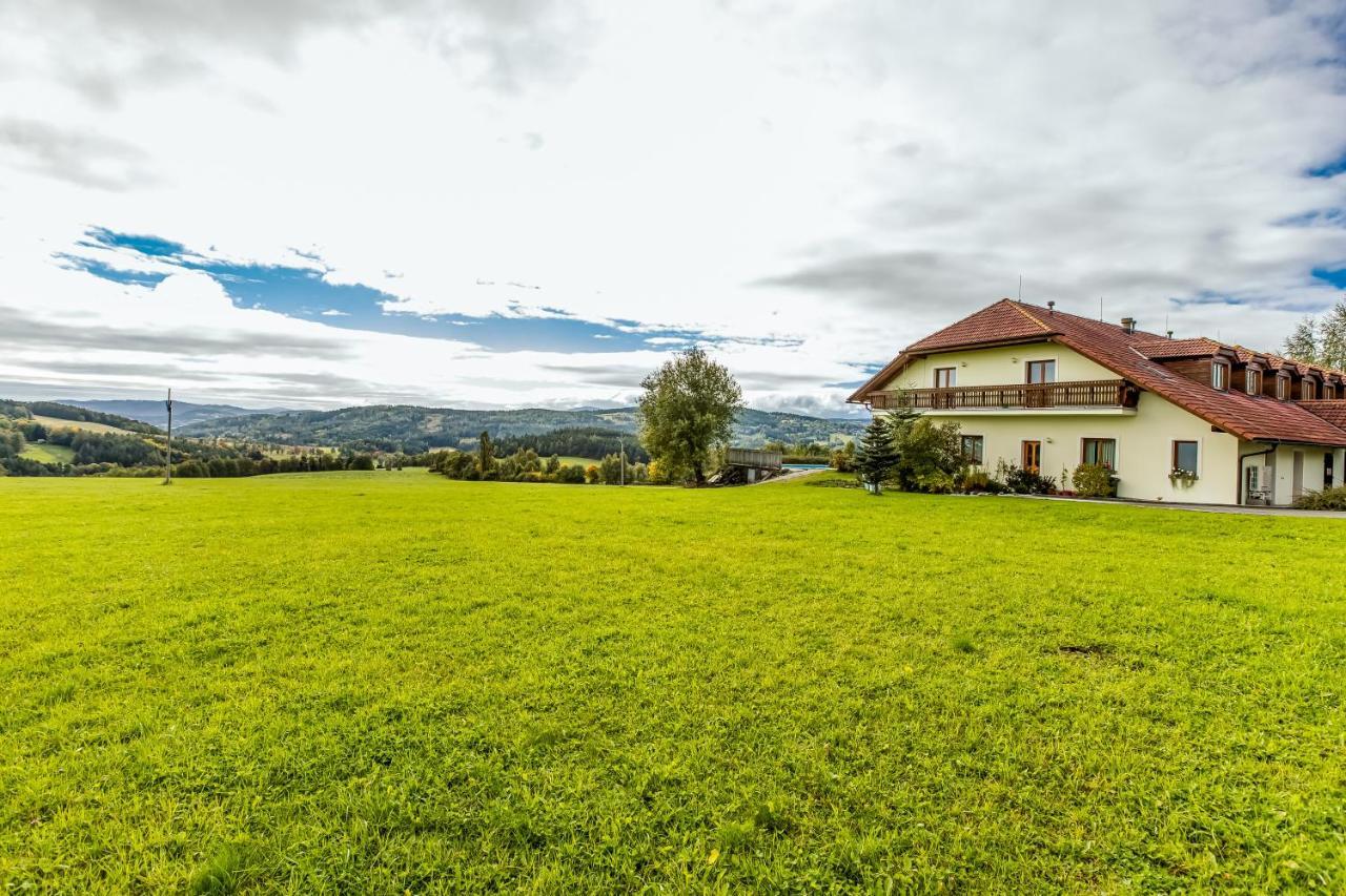 Benesovka Apartamento Vacov Exterior foto